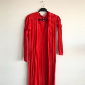 Free people: Long red ribbed cardigan